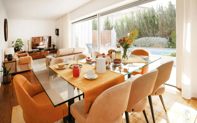 Santa Joana Residence with Garden and heated pool