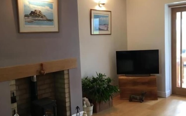 East Hillerton Lodge