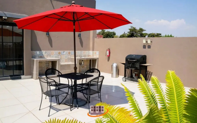 S01 Suite 2 min del TEC Wifi Terraza