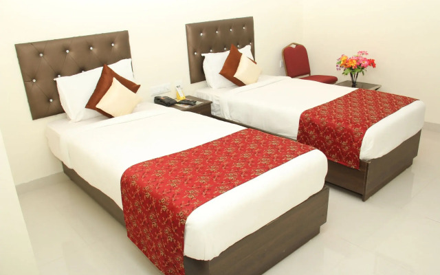 Collection O 3169 Hotel Lotus Grand