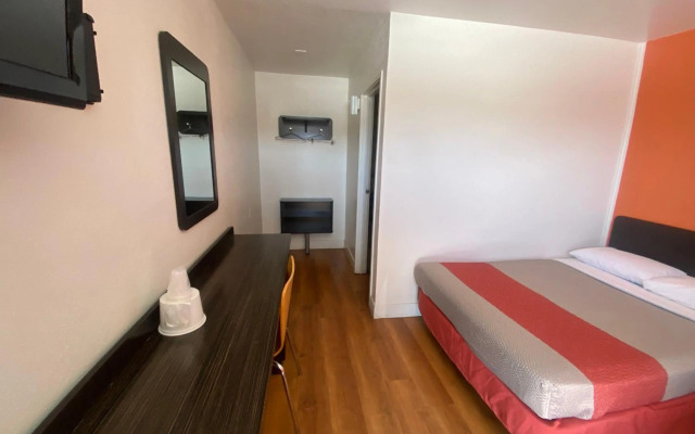 Motel 6 Goodland, KS