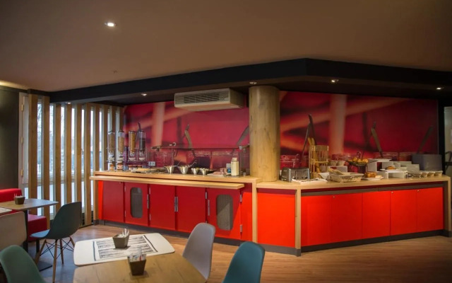 ibis Paris Brancion Parc des Expositions 15ème