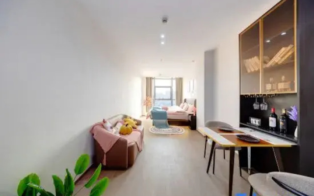 Guike Hotel (Shanghai 80,000 Stadium Caobaolu Subway Station Branch)