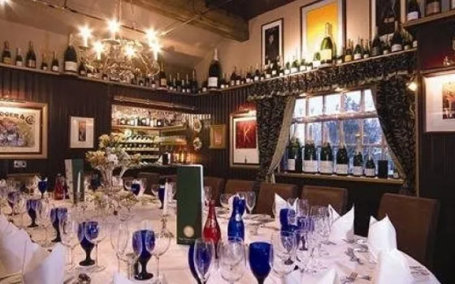 Three Acres Inn & Restaurant