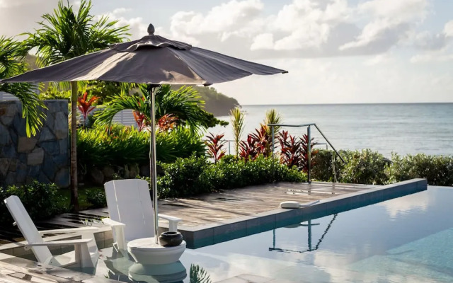 Eden Roc Villas