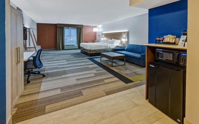 Holiday Inn Express & Suites London by IHG
