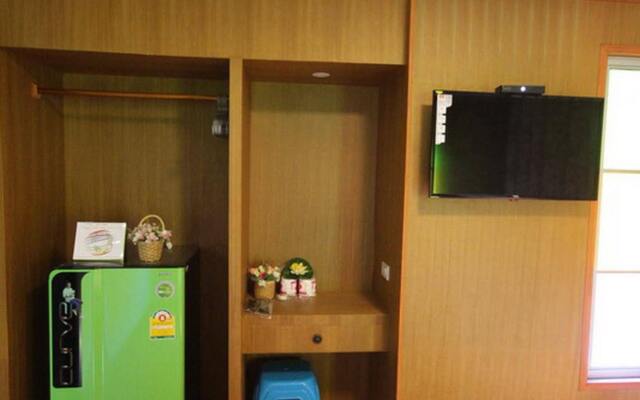 Lanta Andaleaf Bungalow
