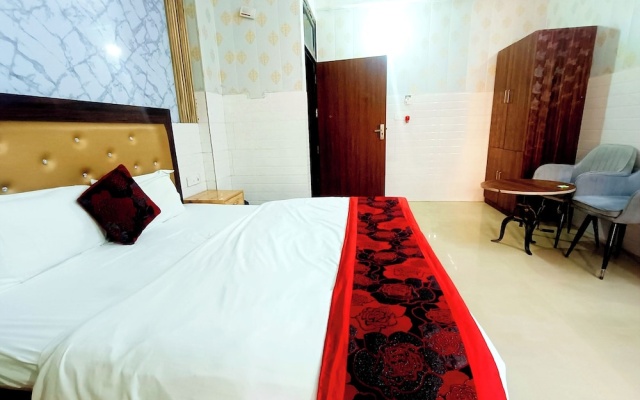 Hotel Krishna Regency - near ISCKON