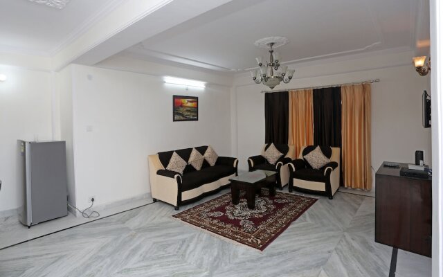 OYO 9102 Home Cozy 3BHK Near Mall Road