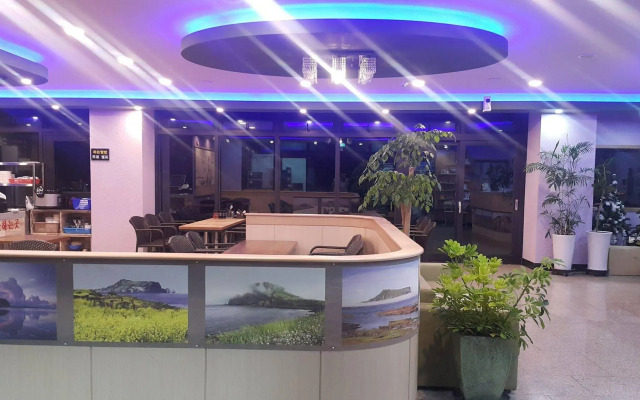Jeju Bunker Hotel & Resort