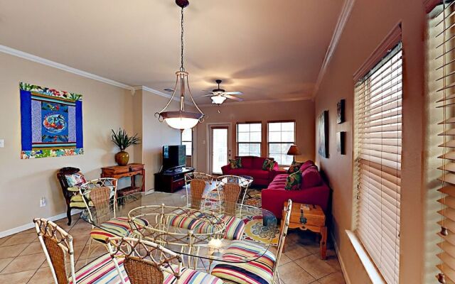 701NS Barefoot Getaway by RedAwning