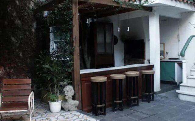 Charming Service Quarters In Mansion In San Telmo