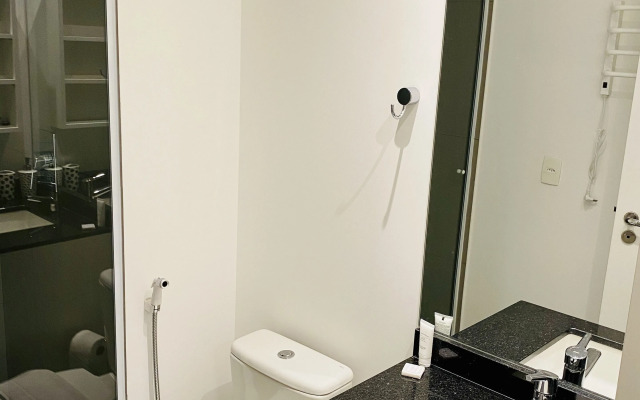 Downtown Republica Akile