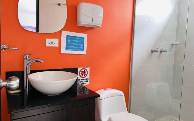 Lleras Premium Hotel
