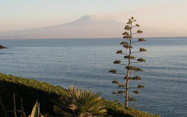 Appartamento In Villa Al Mare - Baia di Arcile