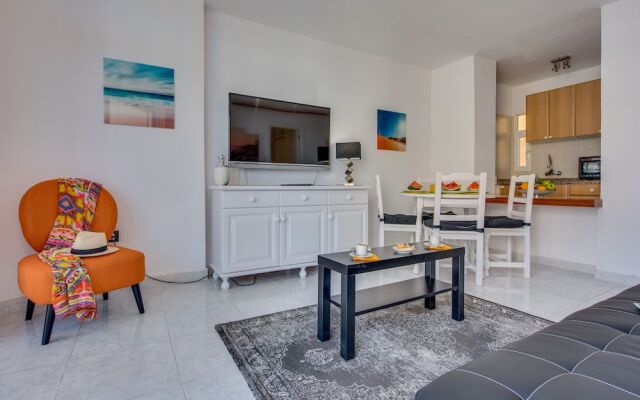 M12b. Very Central Apartment in las Américas