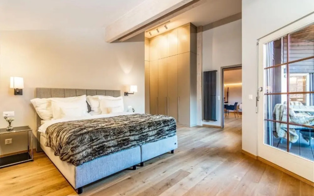 Waldhotel Fletschhorn - Panoramic Retreat in Saas Fee