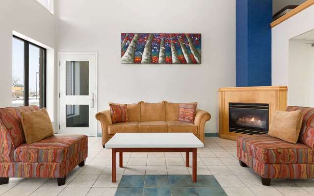 Travelodge by Wyndham Windsor
