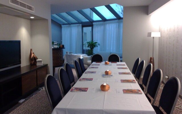 Hotel Avance
