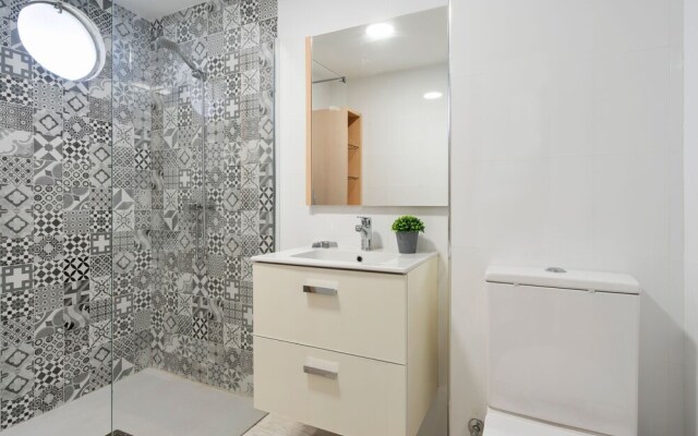 Swanky Apartment in Gandia With Swimming Pool
