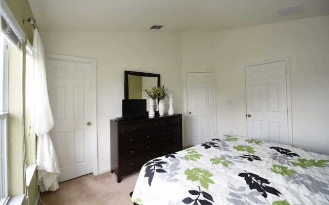 Windsor Hills-RU424