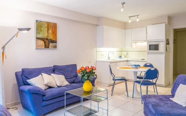 Apartment With Nice Terrace and Views