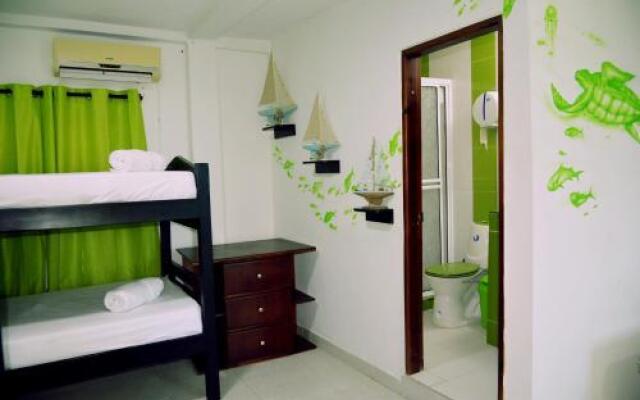 Apartamentos Y Hostal Acuario