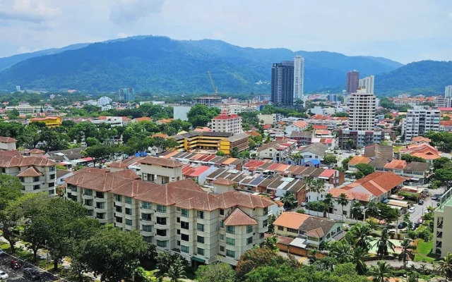 Cozy Mansion One Suite at Georgetown