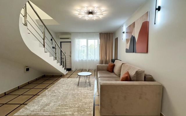 Townhouse on Bambukovaya Street