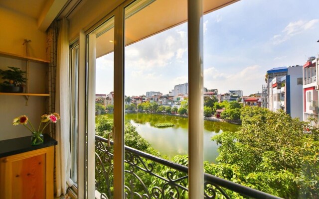 Lakeside House - Hanoi