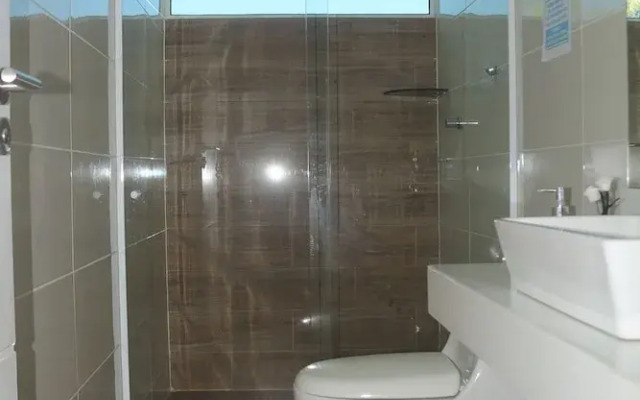 Mansao 6 suites c piscina e jacuzzi 082M