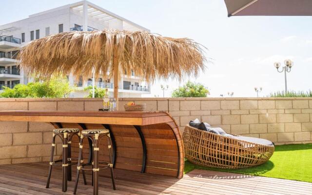 Deluxe AchzivBeach Apartment in Nahariya
