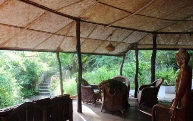 Bahay Isla Sanctuario