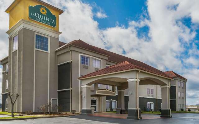 La Quinta Inn & Suites by Wyndham Canton MS