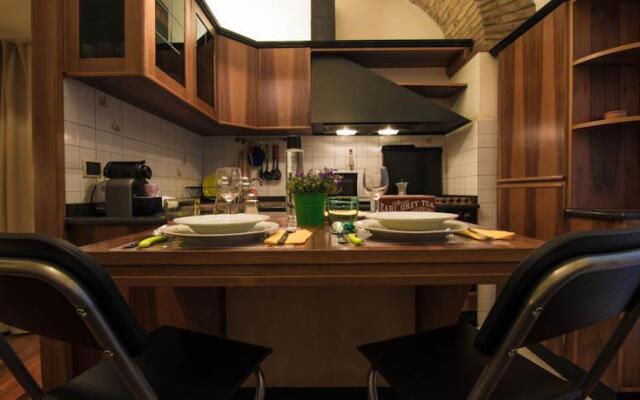 Aida Rhome Trastevere