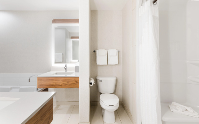 Holiday Inn Express Grande Prairie