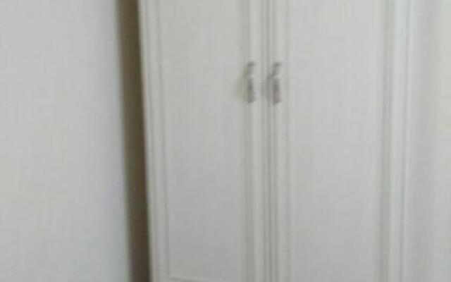 ulitsa Tole Bi 125 Apartamenty