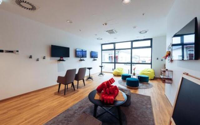 Antunovic Hotel East