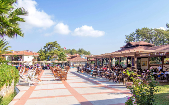 Telmessos Neva Hotel - Halal-Non Alcoholic  Hotel