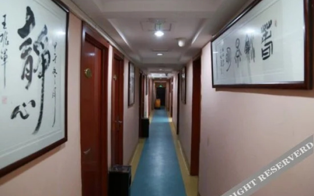 Linjia Hostel
