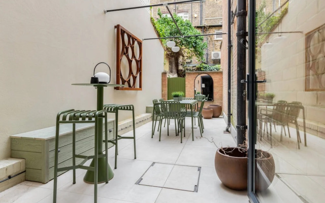 Culford Gardens III by Onefinestay