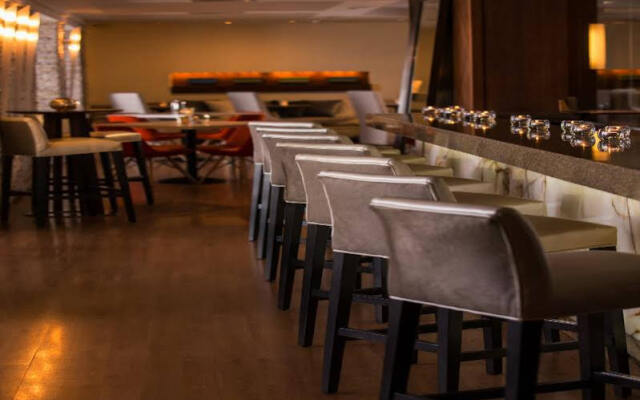 Renaissance Aruba Resort And Casino, A Marriott Luxury & Lifestyle Hotel