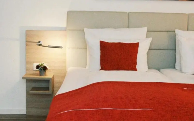 Four Stars by City Hotel