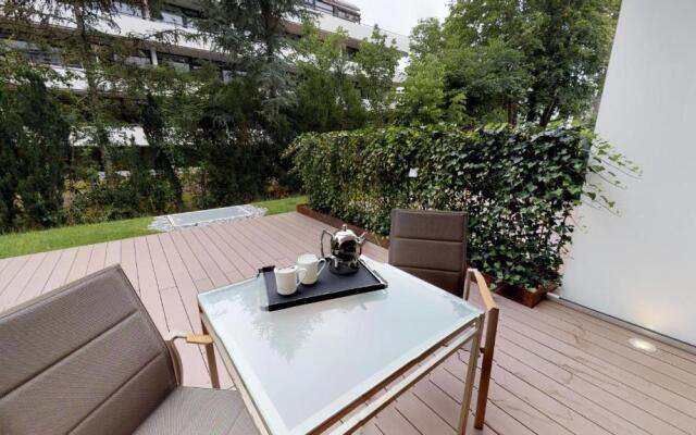 White Pearl Apartment 0.14