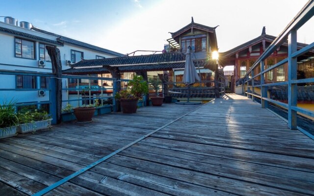 Floral Hotel · Yi Xing Lijiang