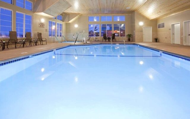 Grandstay Hotel Suites Thief River Falls
