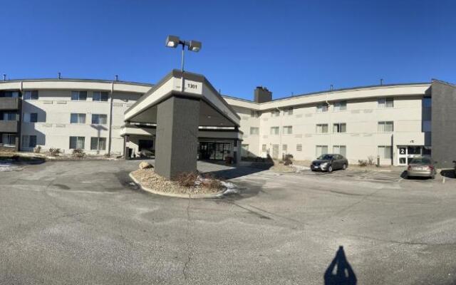 Wingate by Wyndham Lincoln Airport East I-80