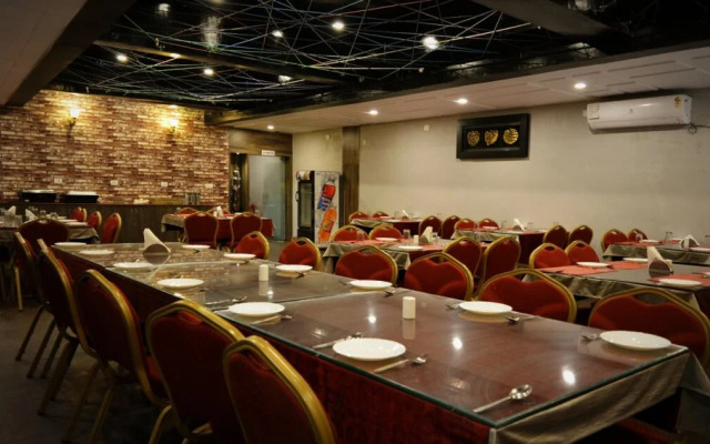 Hotel Sapphire International