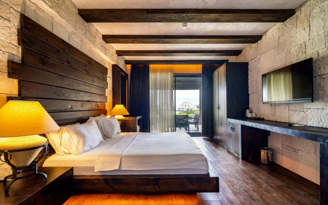 Manaspark Deluxe Hotel