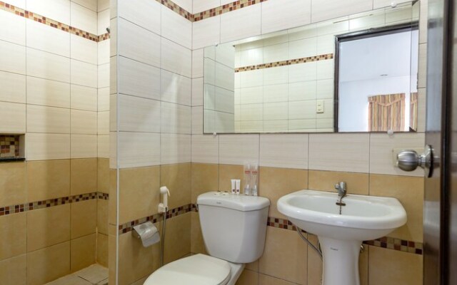 Capital O 176 Bliss Hotel